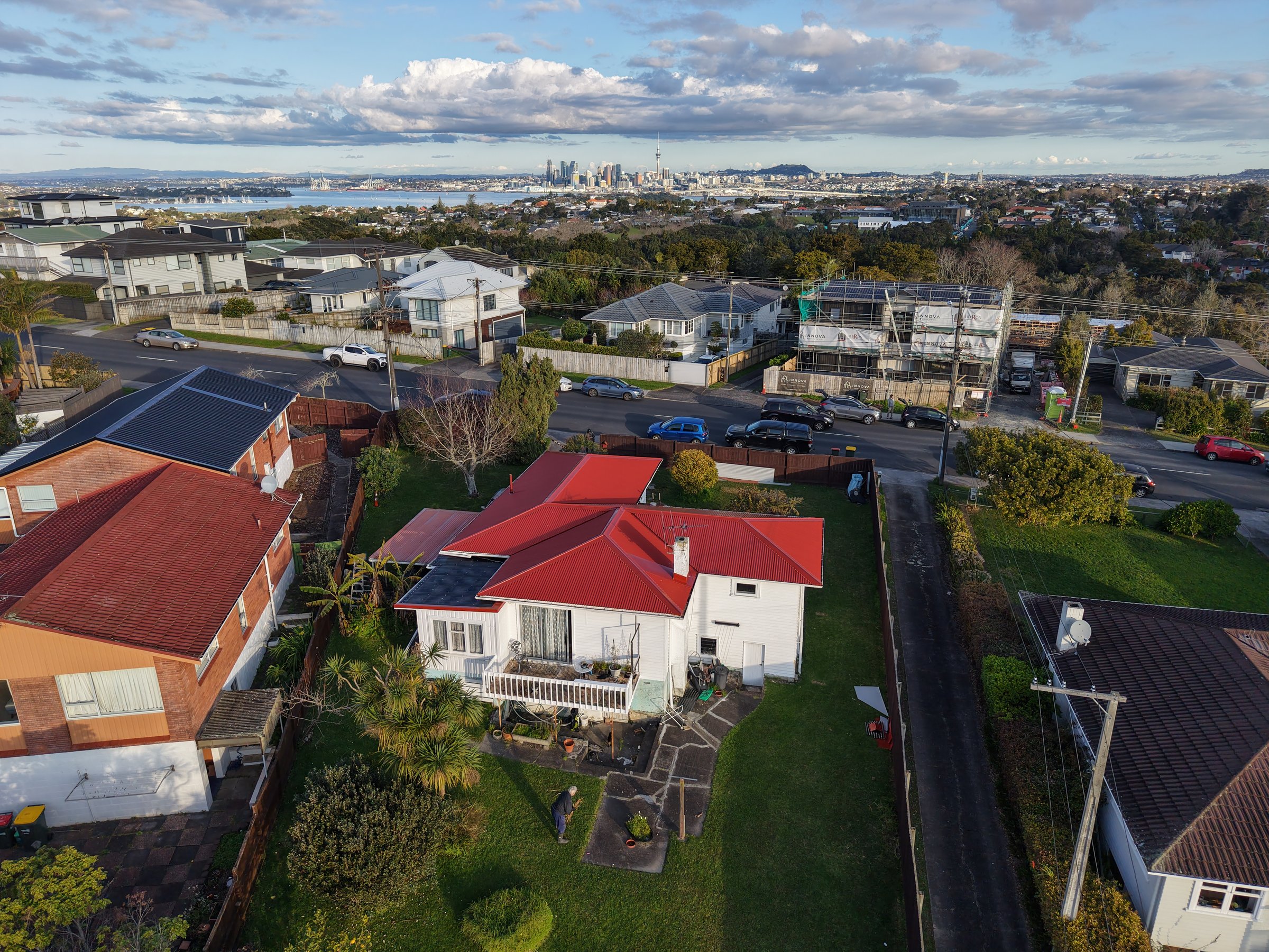 Pupuke Road, Takapuna — long-run metal residential re-roof