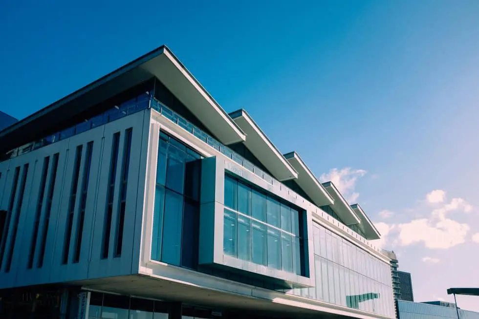 commercial building roofing 980x653 1